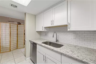 2366 E Mall Dr #213, Fort Myers, FL 33901 - Photo 11