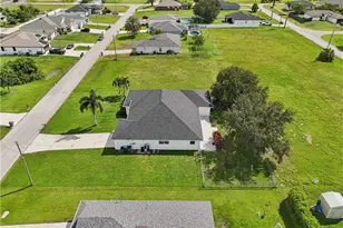 930 NW Juanita Pl, Cape Coral, FL 33993 - Photo 41