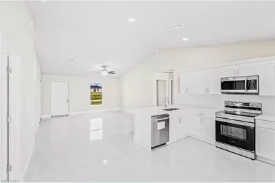180 Peerless St, Lehigh Acres, FL 33974 - Photo 5