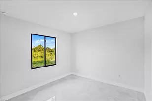 736 Chambers St E, Lehigh Acres, FL 33974 - Photo 33