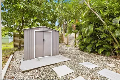 2926 Holly Rd, Fort Myers, FL 33901 - Photo 43