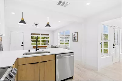 2926 Holly Rd, Fort Myers, FL 33901 - Photo 15