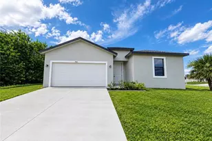 7016 Hero Cir, Labelle, FL 33935 - Photo 1
