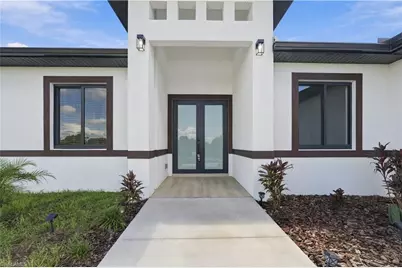 9054 Lamkin Cir, Labelle, FL 33935 - Photo 3