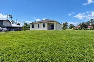 3010 Harvard Cir NE, Labelle, FL 33935 - Photo 9