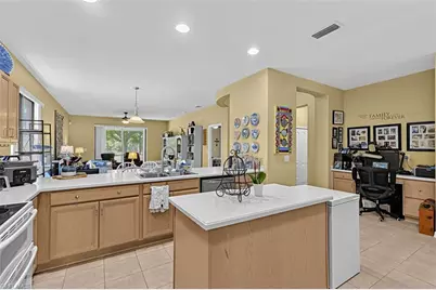 12065 Country Day Cir, Fort Myers, FL 33913 - Photo 23