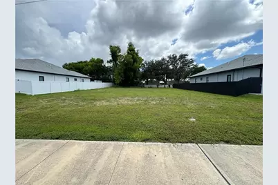 106 SE 8th St, Cape Coral, FL 33990 - Photo 1