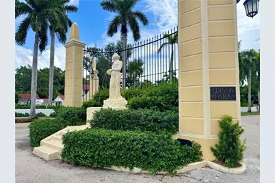 2476 Euclid Ave, Fort Myers, FL 33901 - Photo 3