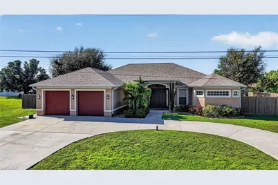 1012 SW 39th Ter, Cape Coral, FL 33914 - Photo 1