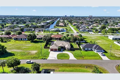 1012 SW 39th Ter, Cape Coral, FL 33914 - Photo 45