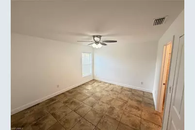 606 SE 13th Ter, Cape Coral, FL 33990 - Photo 7