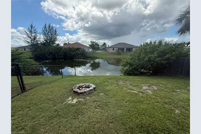 606 SE 13th Ter, Cape Coral, FL 33990 - Photo 17