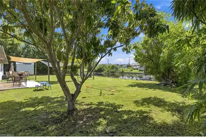 1138 SW 12th Ter, Cape Coral, FL 33991 - Photo 23