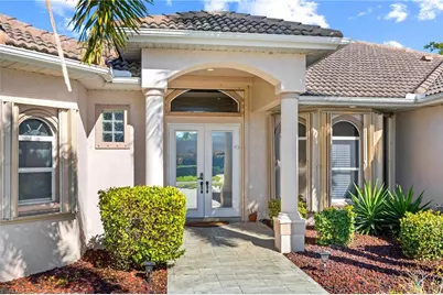 1935 SE 26th St, Cape Coral, FL 33904 - Photo 5