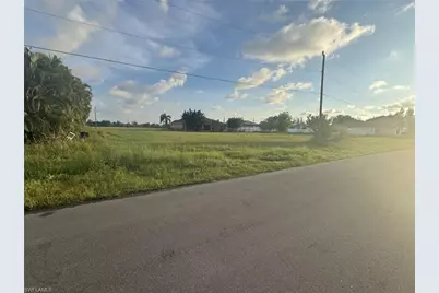 2724 NW 11th St, Cape Coral, FL 33993 - Photo 3