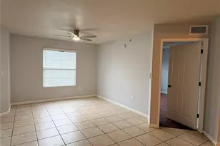 4109 Residence Drive, Fort Myers, FL 33901 - Photo 7