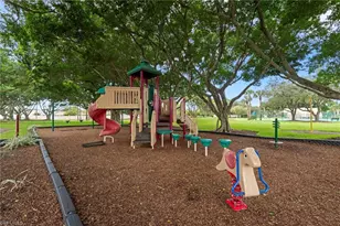 14621 Glen Cove Dr, Fort Myers, FL 33919 - Photo 21