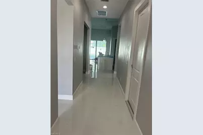 908 NE 8th Pl, Cape Coral, FL 33909 - Photo 5