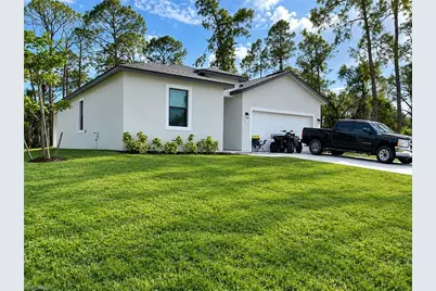 8056 Sherwood Cir, Labelle, FL 33935 - Photo 1