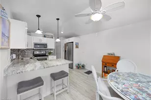 11095 Sunglow Ln, Fort Myers, FL 33908 - Photo 7