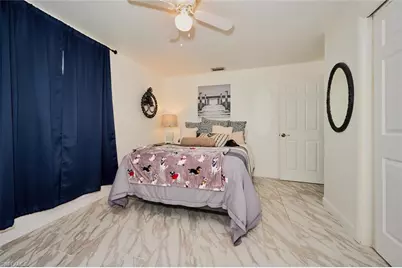 2212 Crystal Dr, Fort Myers, FL 33907 - Photo 23
