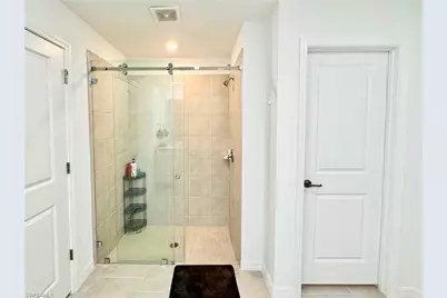 4106 NE 22nd Pl, Cape Coral, FL 33909 - Photo 11