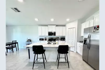 4106 NE 22nd Pl, Cape Coral, FL 33909 - Photo 5