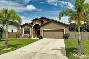 1811 SW 13th St, Cape Coral, FL 33991 - Photo 1