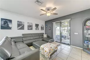 1811 SW 13th St, Cape Coral, FL 33991 - Photo 23