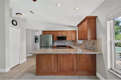 18502 Sunflower Rd, Fort Myers, FL 33967 - Photo 7