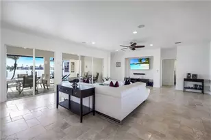 5012 SW 5th Pl, Cape Coral, FL 33914 - Photo 13