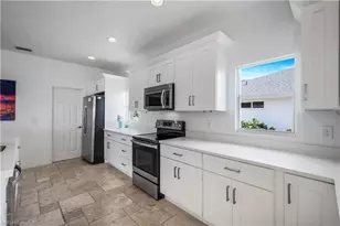 5012 SW 5th Pl, Cape Coral, FL 33914 - Photo 15