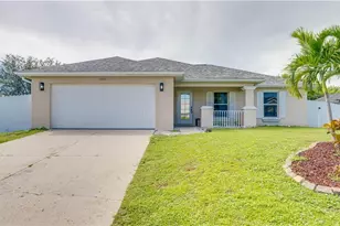 1406 NE 10th Ln, Cape Coral, FL 33909 - Photo 1