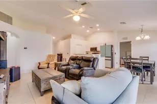 1406 NE 10th Ln, Cape Coral, FL 33909 - Photo 7