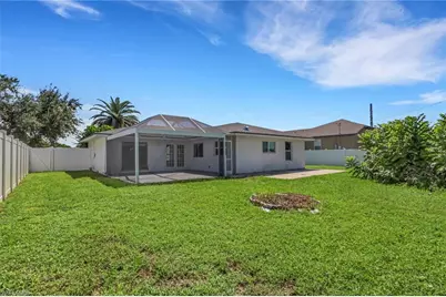 105 SE 44th Ter, Cape Coral, FL 33904 - Photo 23