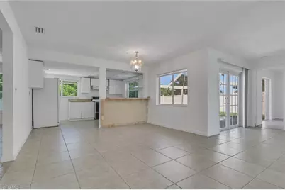 105 SE 44th Ter, Cape Coral, FL 33904 - Photo 9