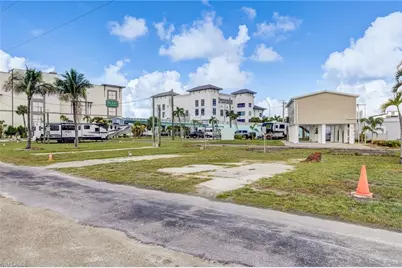 19281 San Carlos Blvd, Fort Myers Beach, FL 33931 - Photo 11