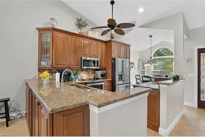 16320 Kelly Woods Dr, Fort Myers, FL 33908 - Photo 15