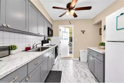 30 Desert Candle Cir, Lehigh Acres, FL 33936 - Photo 7