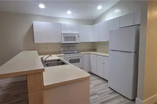 1013 SE 12th Terrace, Cape Coral, FL 33990 - Photo 3