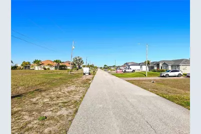 1122 NW 18th Ter, Cape Coral, FL 33993 - Photo 11