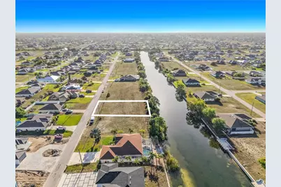 1122 NW 18th Ter, Cape Coral, FL 33993 - Photo 5
