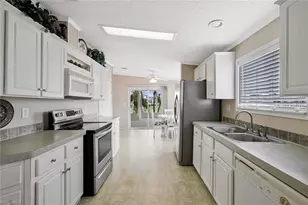 5318 Fiddleleaf Dr, Fort Myers, FL 33905 - Photo 9