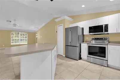 4621 30th St SW, Lehigh Acres, FL 33973 - Photo 7