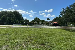 11751 Shawnee Rd, Fort Myers, FL 33913 - Photo 21