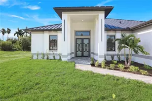 508 SE 14th Terrace, Cape Coral, FL 33990 - Photo 3