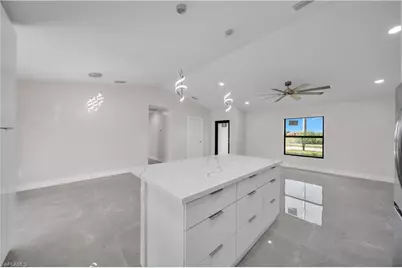508 Kismet Pkwy W, Cape Coral, FL 33993 - Photo 9