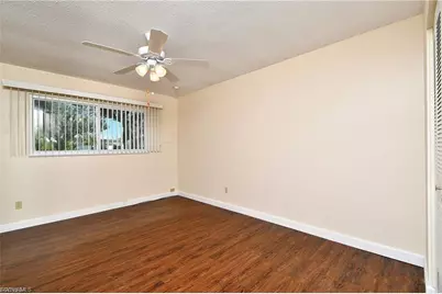 13 Hamlin Ct, Lehigh Acres, FL 33936 - Photo 11