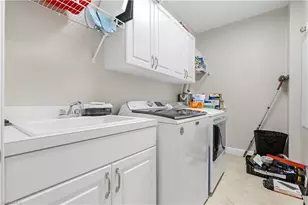 2090 W First St, Fort Myers, FL 33901 - Photo 29