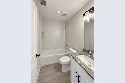 2509 NE 19th Ave, Cape Coral, FL 33909 - Photo 9